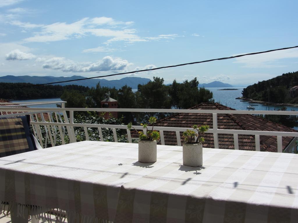 Villa Hela Lumbarda Exterior photo
