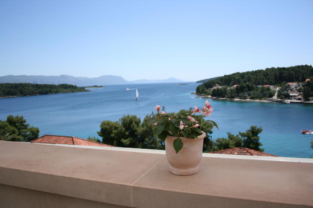 Villa Hela Lumbarda Exterior photo